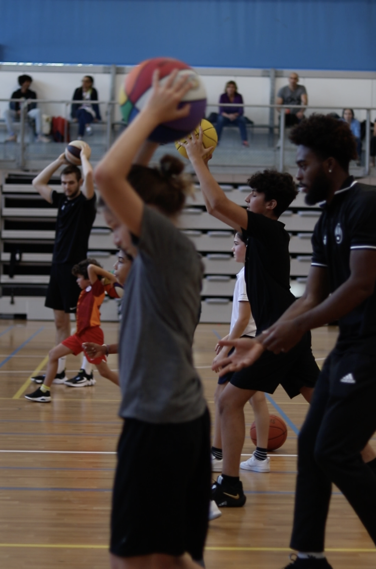 Leer basketballen met Apollo Hoops